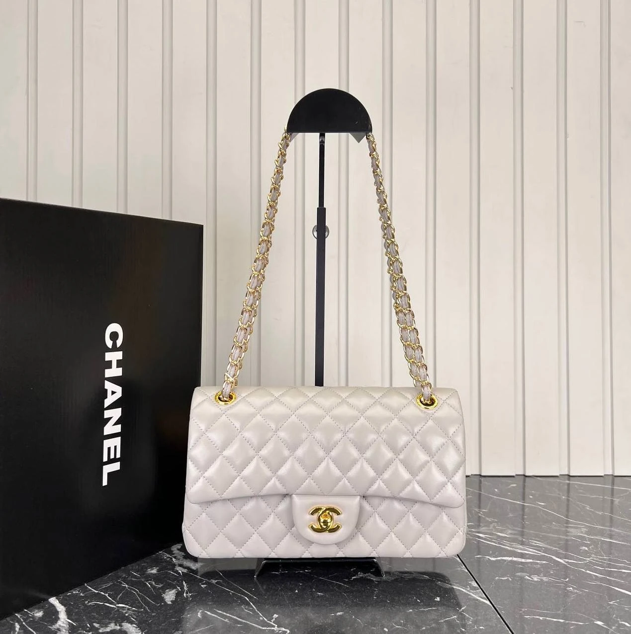 2.55 Cappitone Classic Flap Bag  - Gray的图片