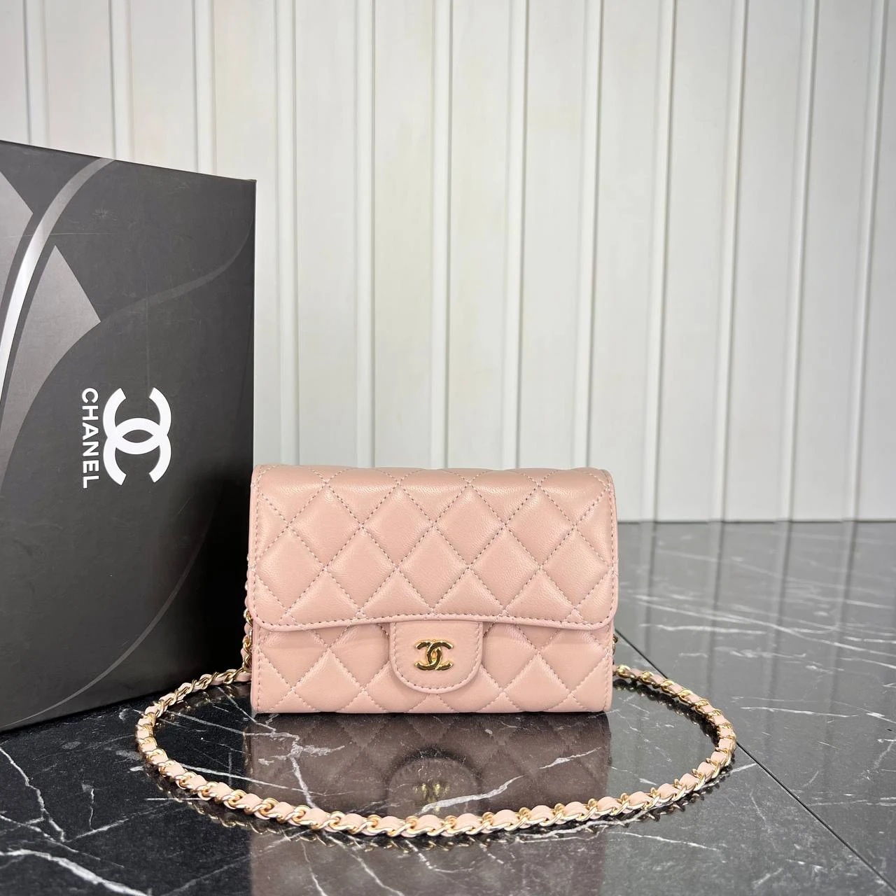Picture of Coco Woc  Chain Clutch  Small Wallet - Rose