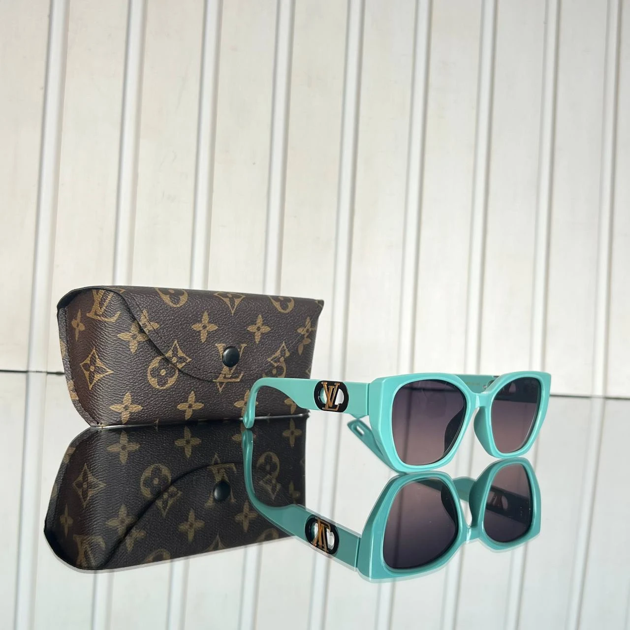 Picture of Women Sunglasses - 3