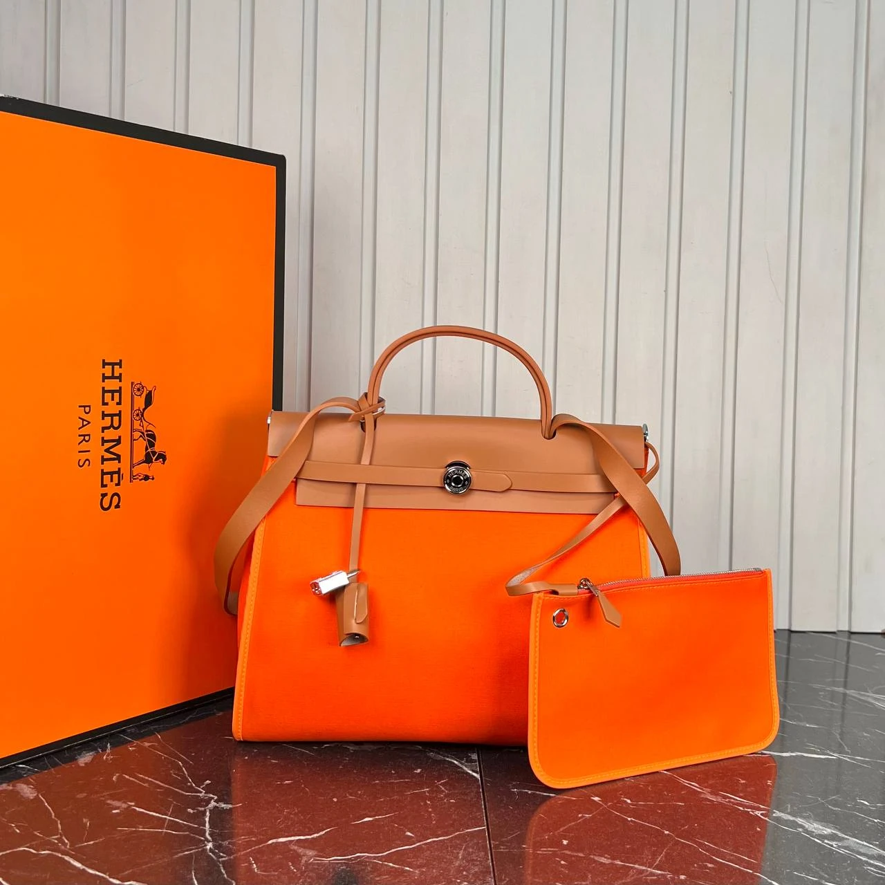 Retourne Laque Bag的图片