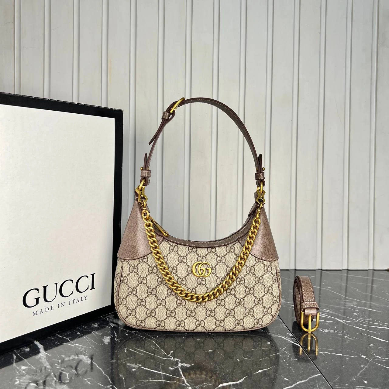 Aphrodite Shoulder Bag的图片