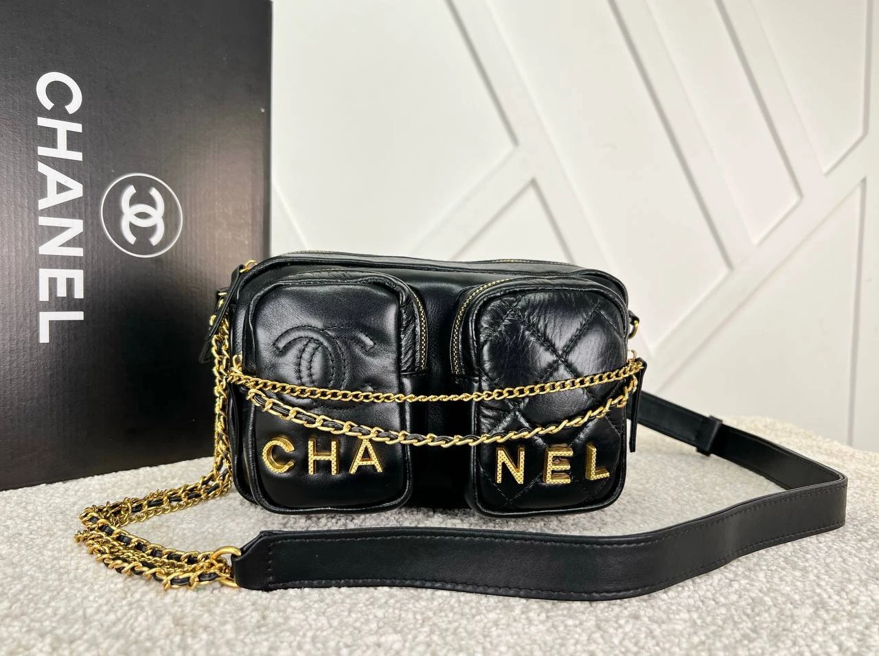 Utility Crossbody Bag的图片