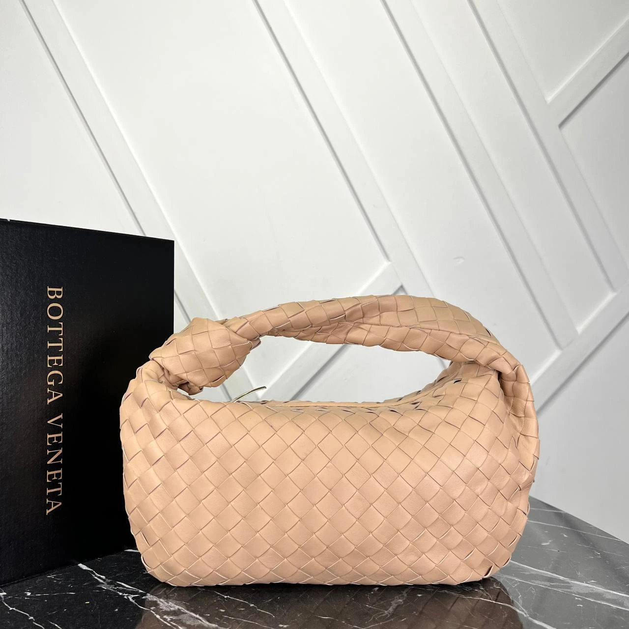 BV Jodie Bag Medium  - Beige的图片