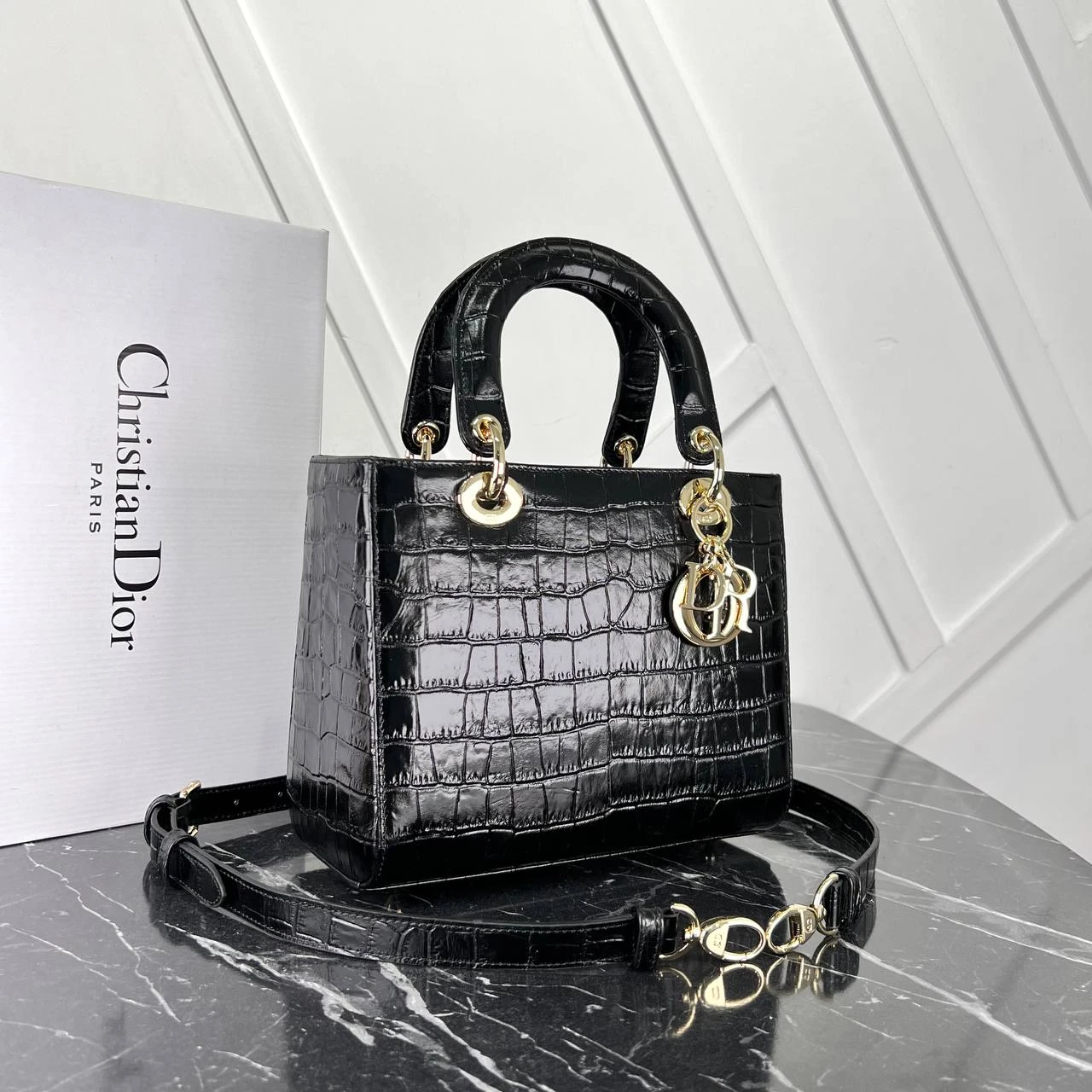 Crocodile Medium Lady Dior Bag  - Black的图片