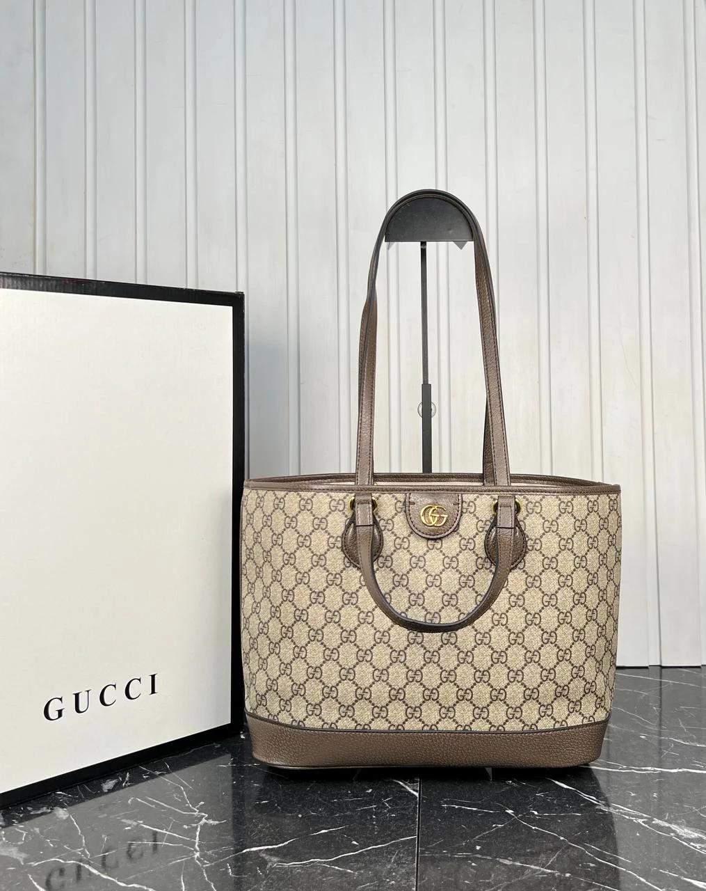 Ophidia Medium Tote Bag的图片