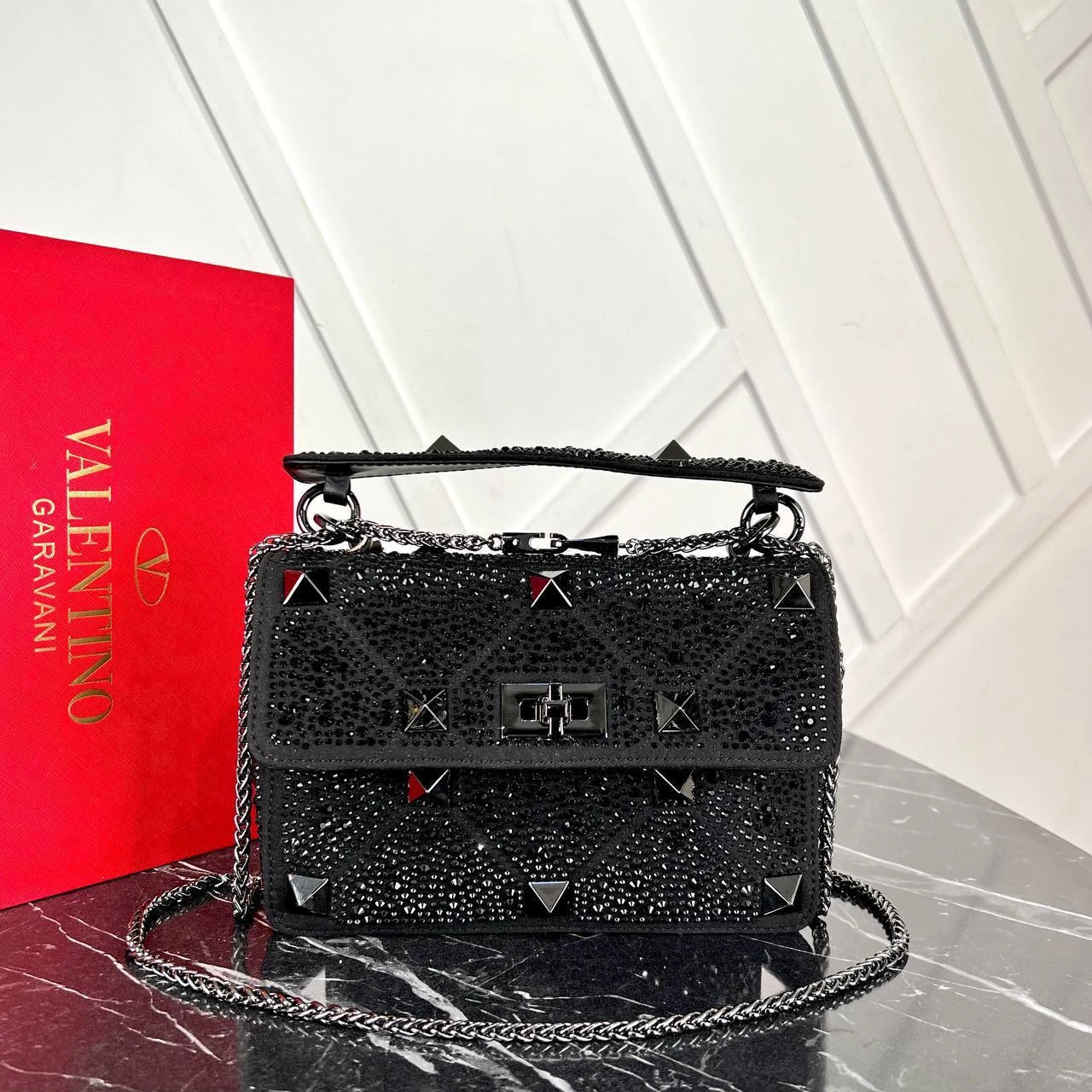 Roman Stud Medium Bag With Chain And Rhinestones的图片