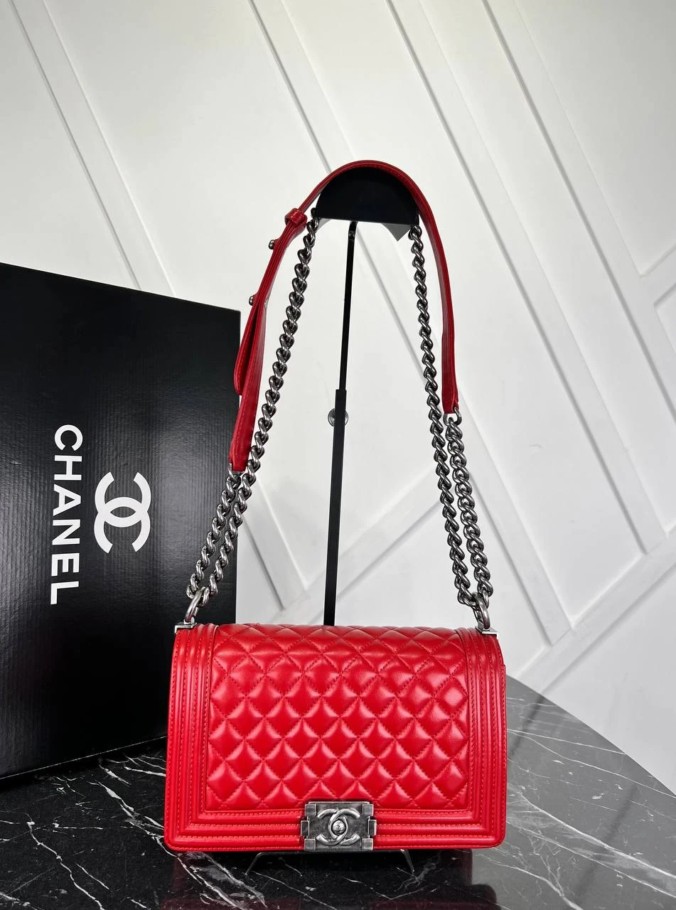 Black Quilted New Medium Bag - Red & Silver的图片