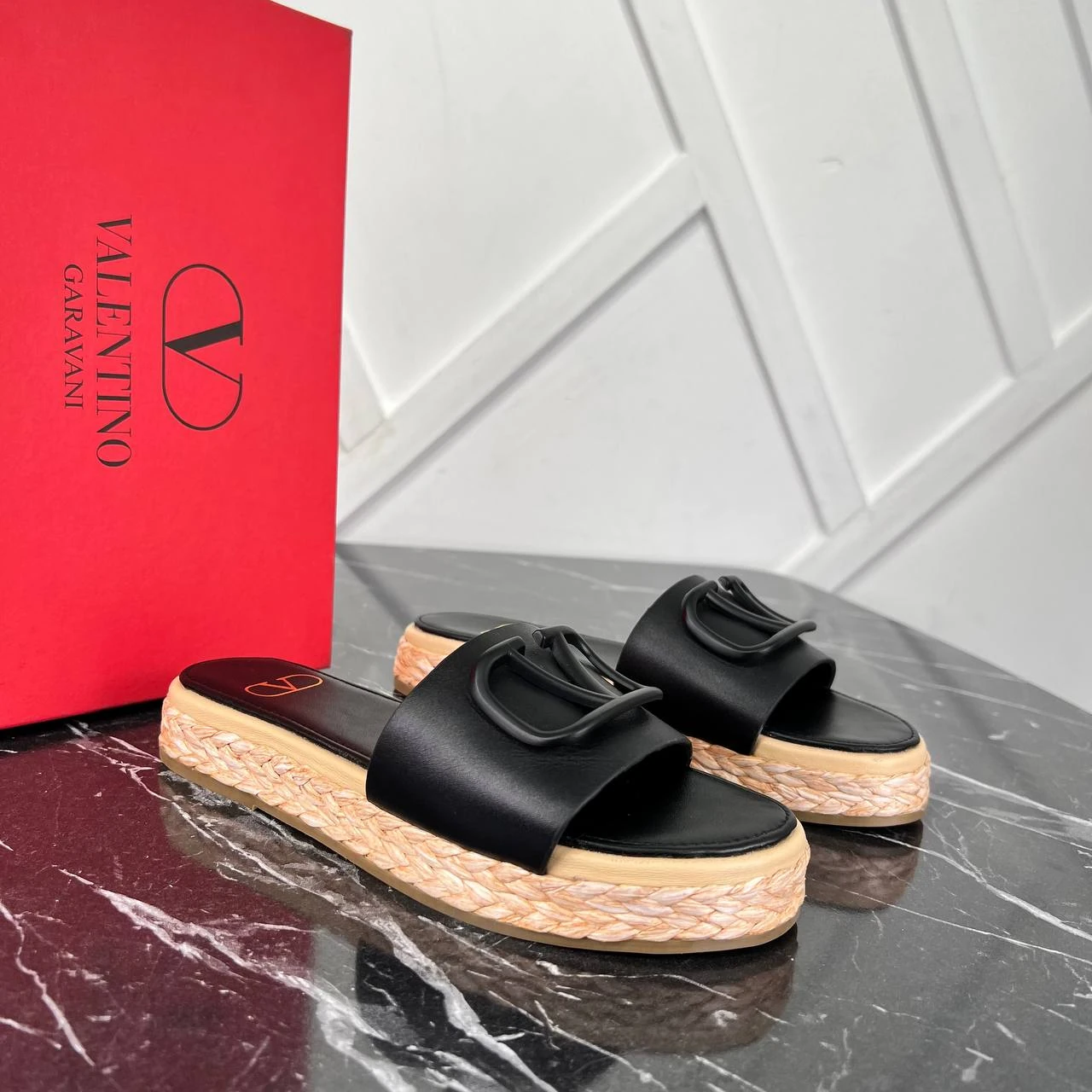 Picture of Leather Slippers