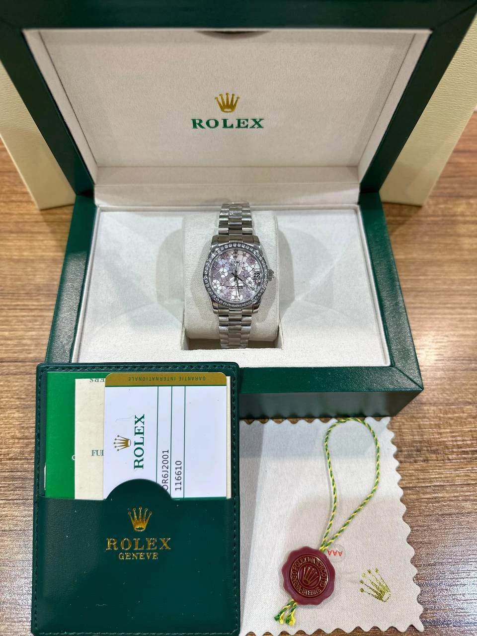 Stainless Steel Watch - 12的图片