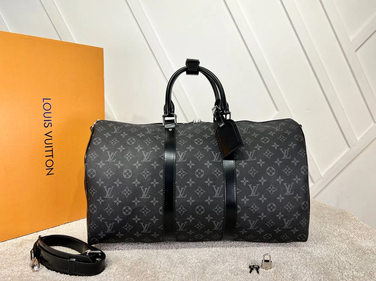 Unisex Keepall Bandouliere Travel Bag  - Black的图片