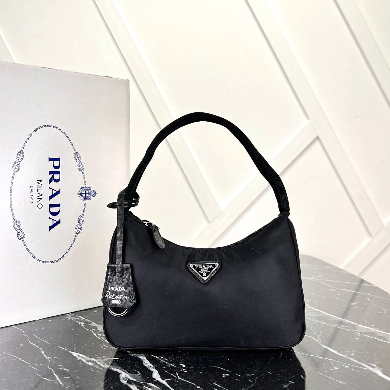 Re-Edition Nylon Bag的图片