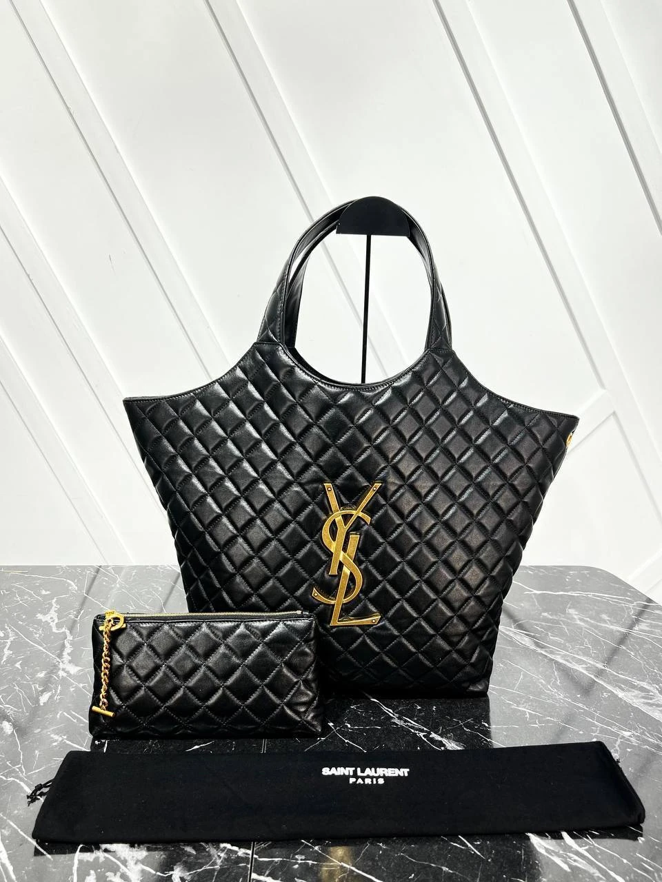 Icare Maxi Shopping Bag的图片