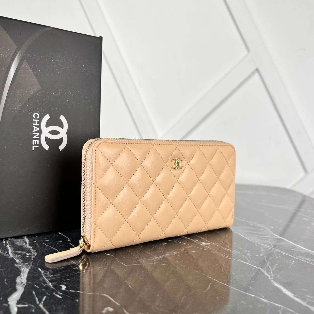 Picture of Classic Zippy Wallet  - Beige