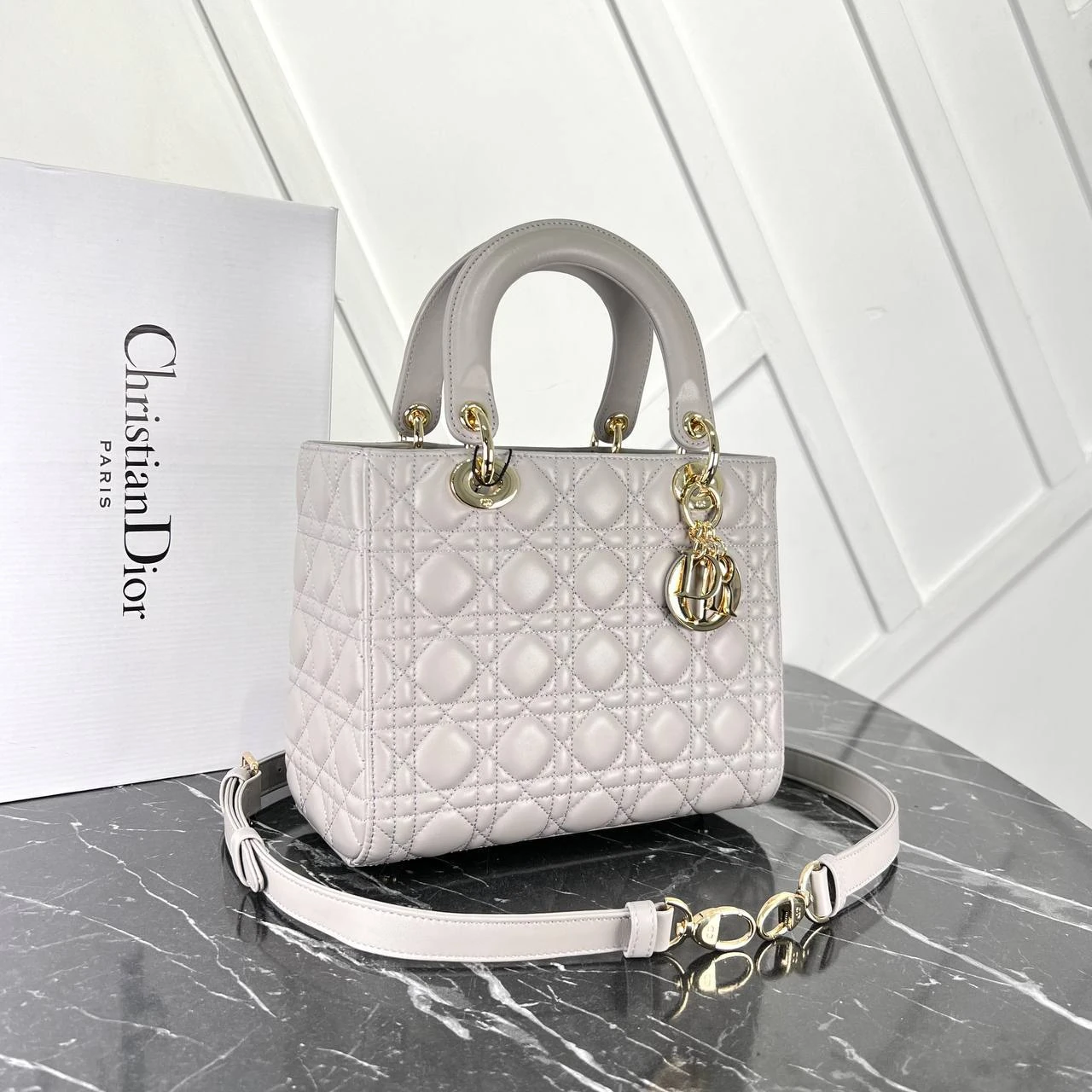 Medium Lady Bag  - Gray的图片
