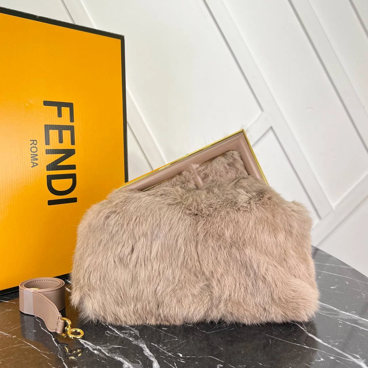 First Big Hairy Bag的图片