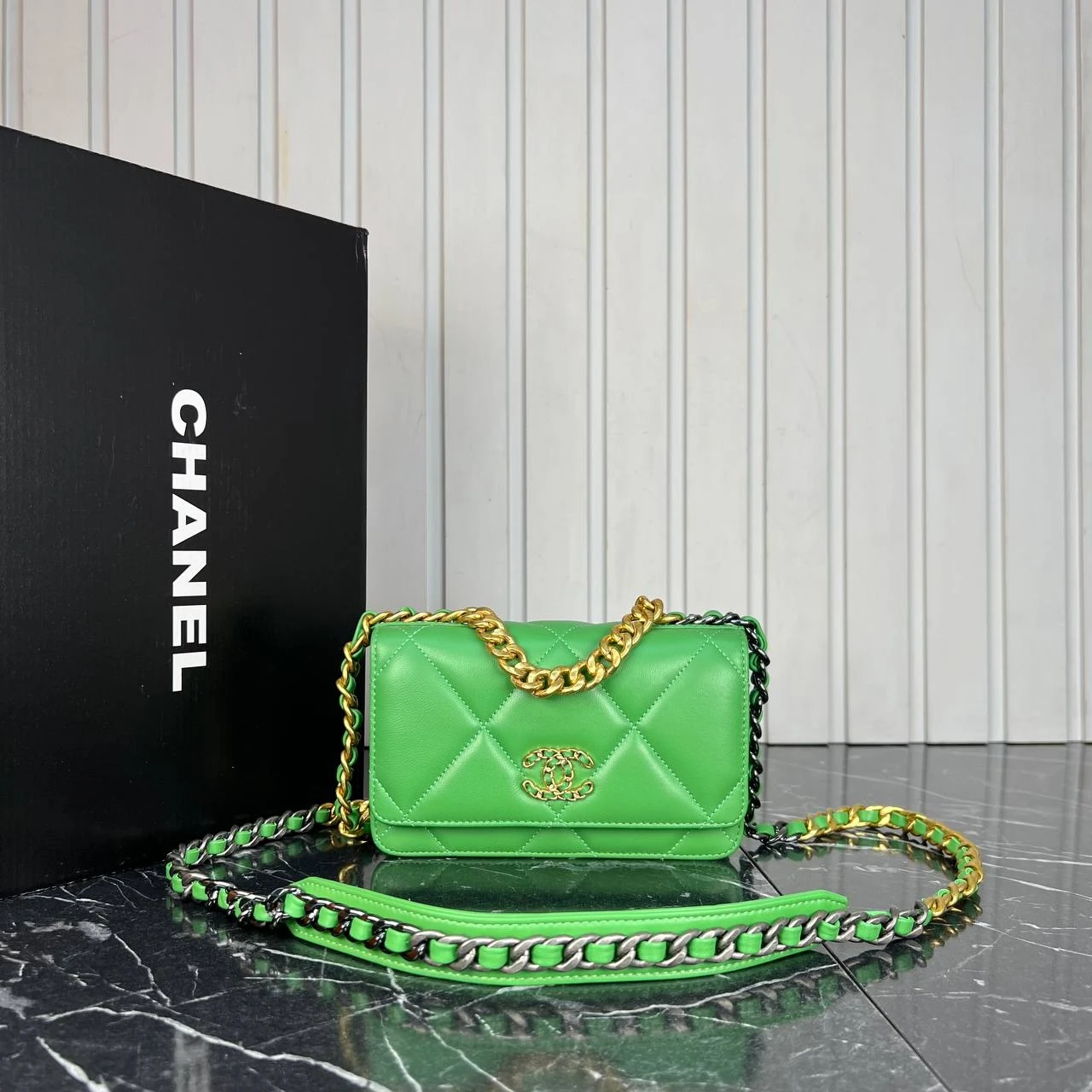 19 WOC Leather Bag - Green的图片