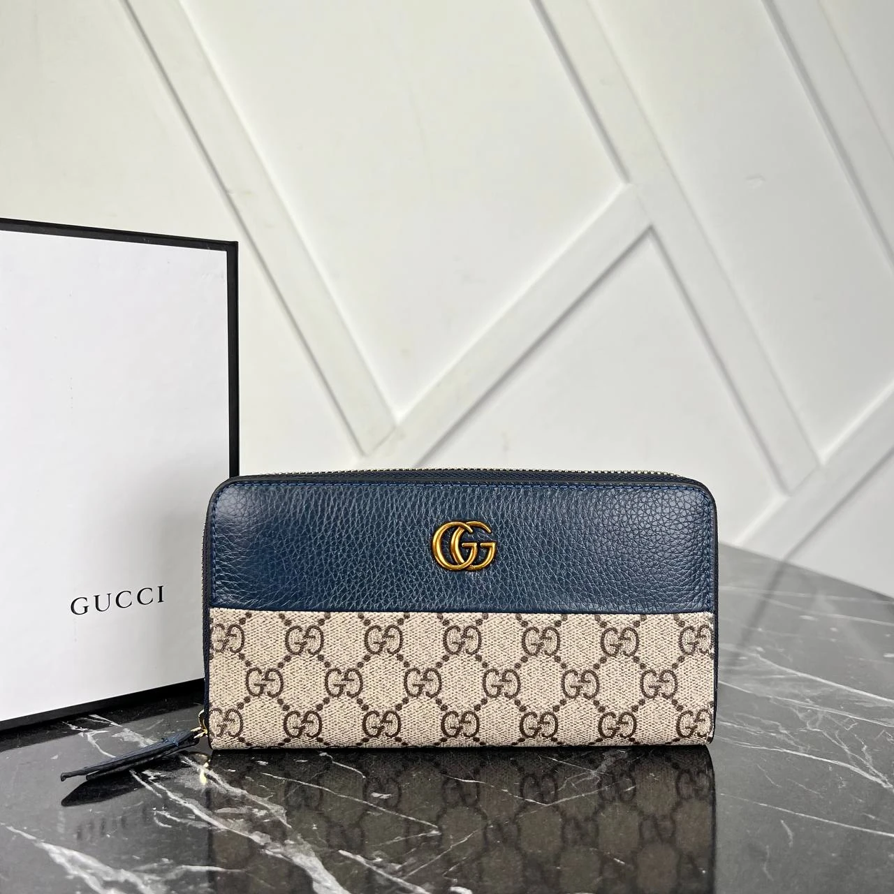 Picture of GG Marmont Wallet - Navy Blue